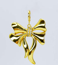 Gold Chic Bow Necklace